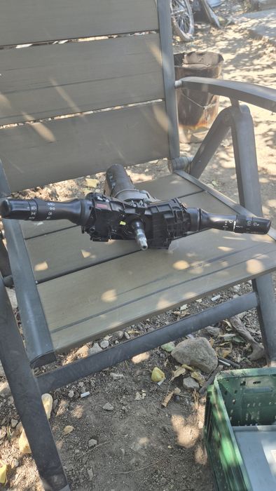 Оригинални Лосчета мигачи и темпомат за Тойота Авенсис Т27 2008- 2012г