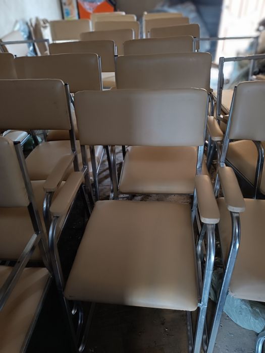 Стулья с мягким сиденьем