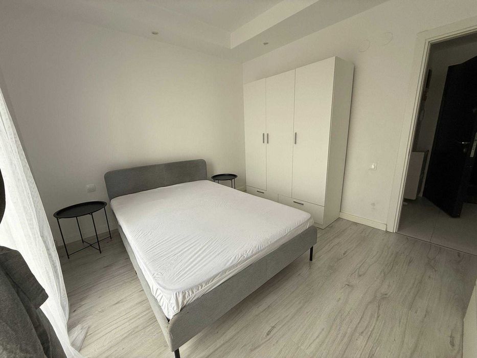 STUDIO DUBLU de închiriat în Cosmopolis – loc de parcare inclus