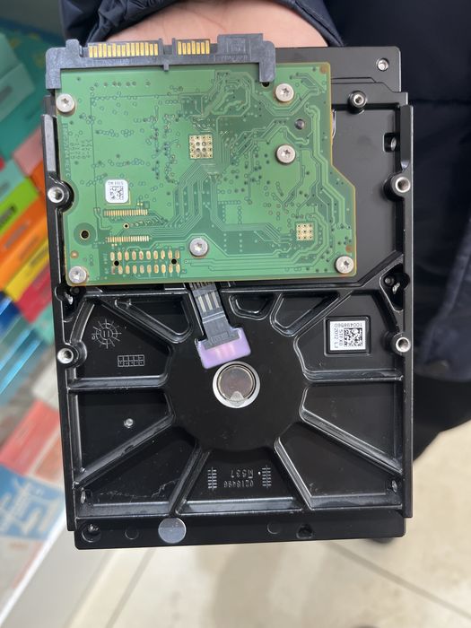 Жосткий диск (HDD)