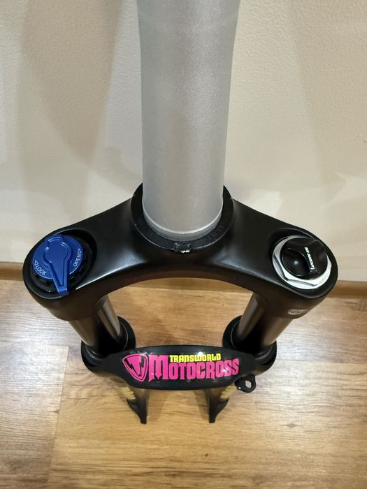 Вилка SR Suntour XCR AIR 29
