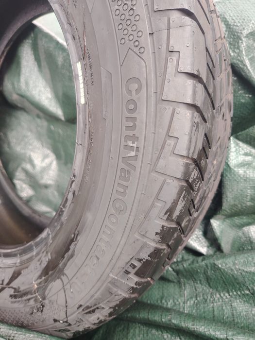 Anvelope continental  215/60/16c
