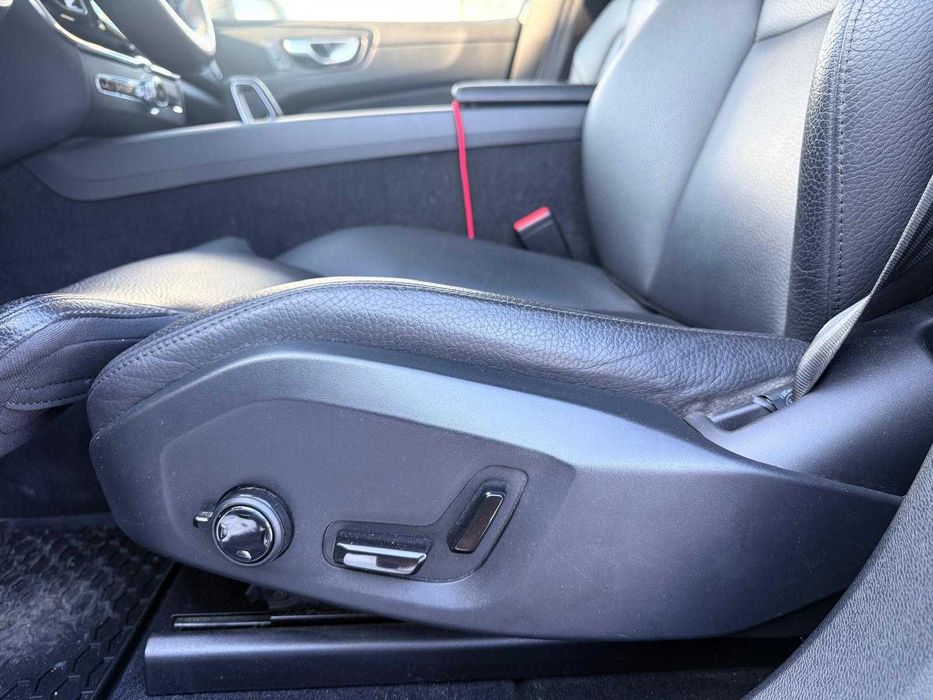 Volvo XC60 B4 2023 TVA deductibil, 360°,Pilot Assist,  65.000 km