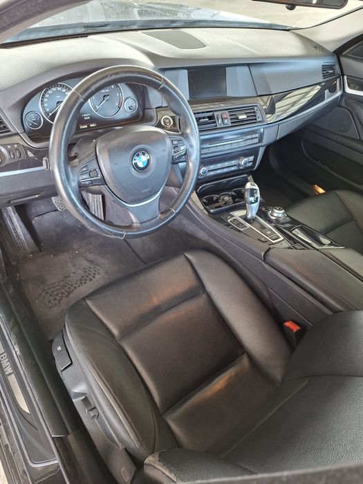 De vanzare BMW Seria 5 F10 2013, in stare buna, masina intretinuta, proprietar de 7 ani.