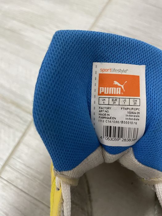 Adidasi Puma marimea 39