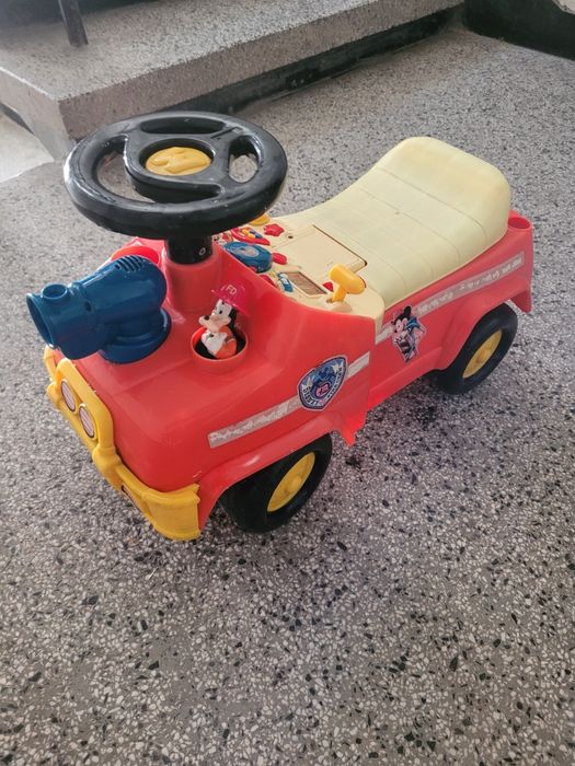 Кола за бутане с крачета