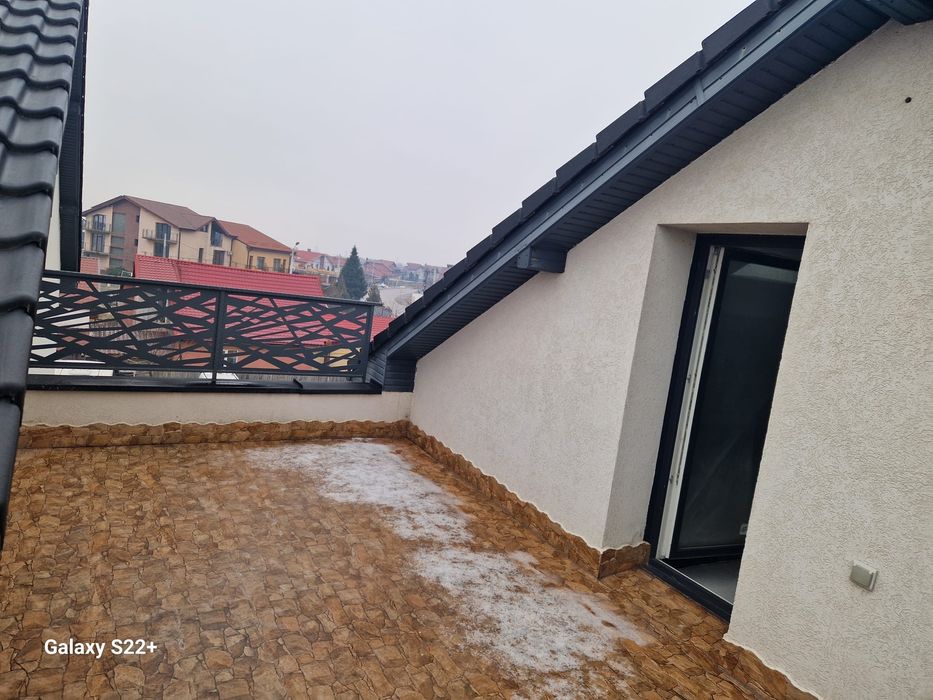 Casa noua de vanzare