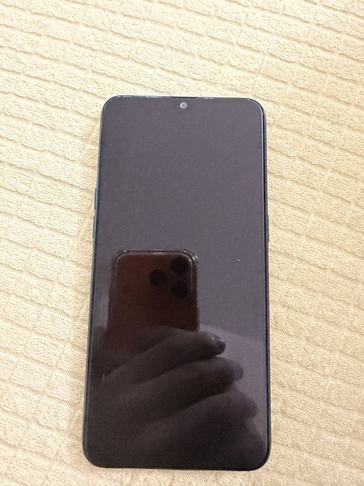 Продам Oppo AX7