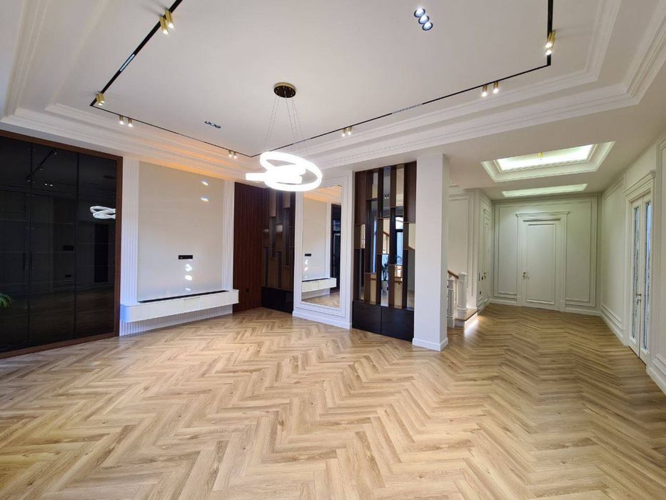 Дом Ул. Никитина  800 м2