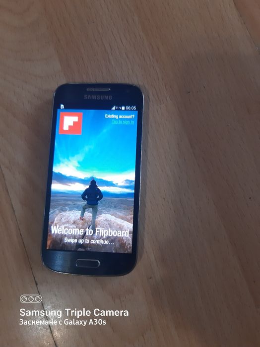 Продавам  Samsung S4 mini