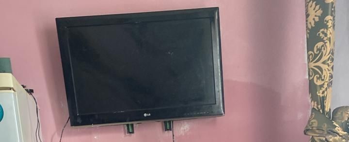 Холодильник и телевизор