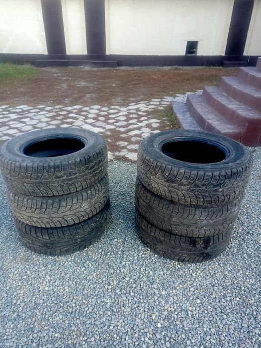 Продам зимнюю резину на 17