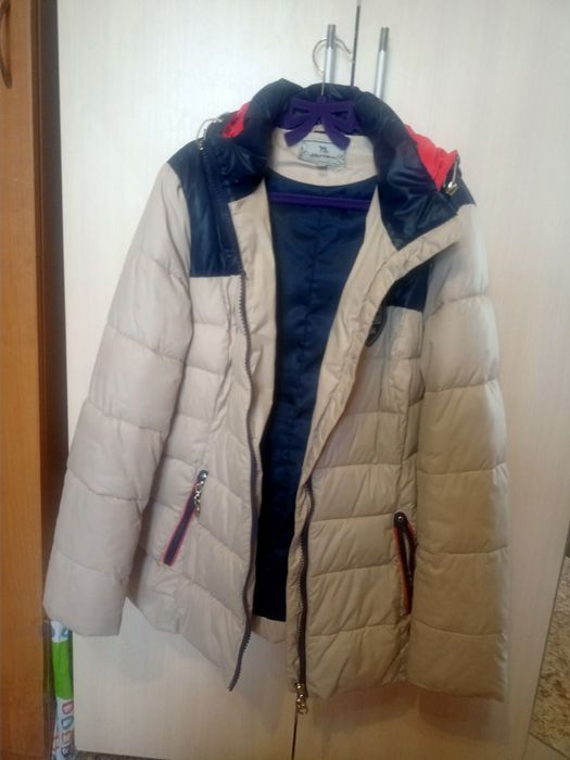 Продам демисезонную куртку