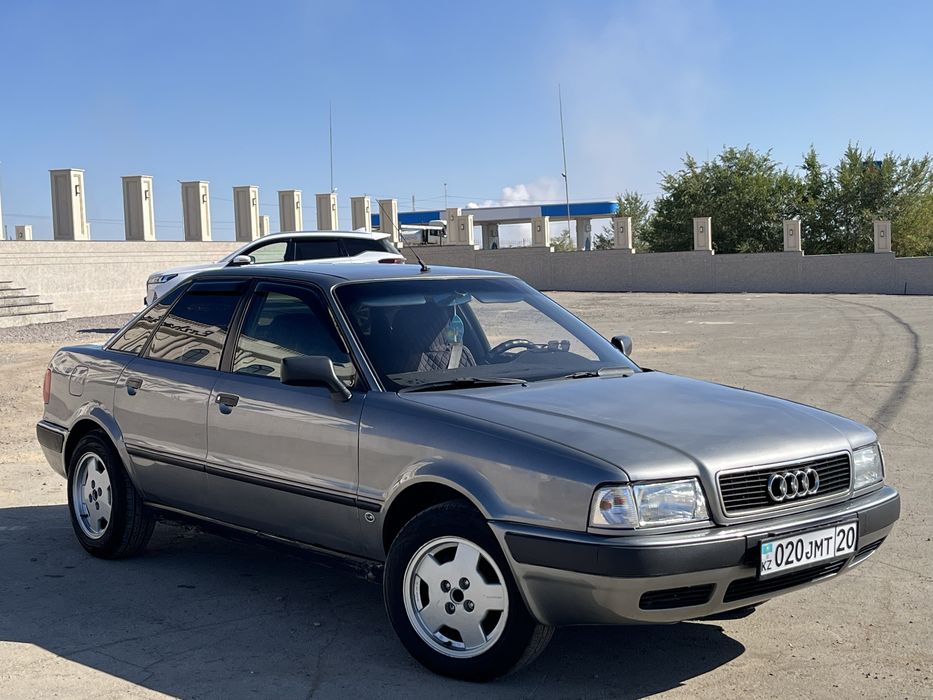 Продаю Audi 80 B4