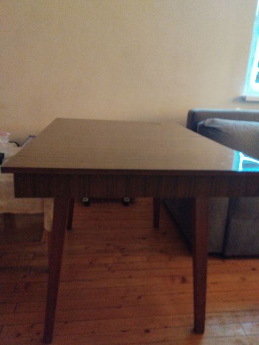 Разтегателна маса