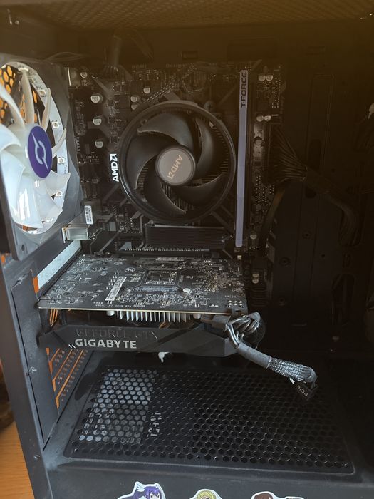 PC gaming (vand si pe piese)