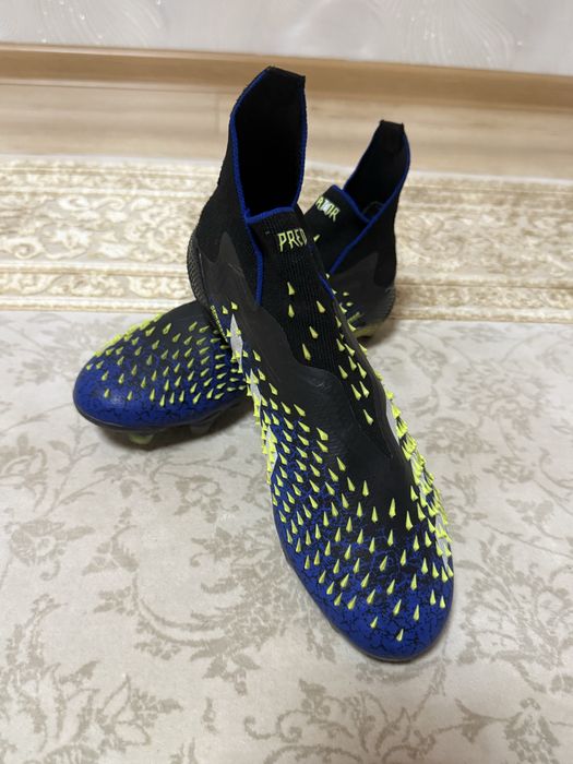Бутсы Adidas Predator