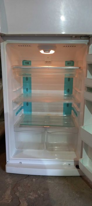 продам холодильник