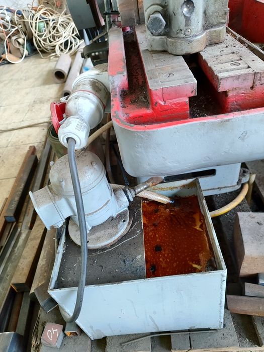 Fierăstrău debitat metal