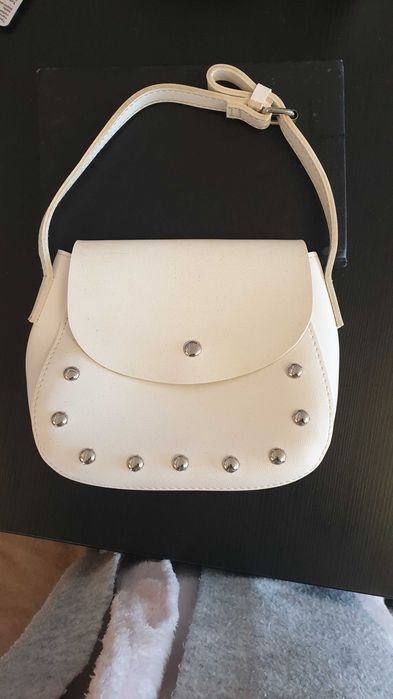 Чанта дамска бяла