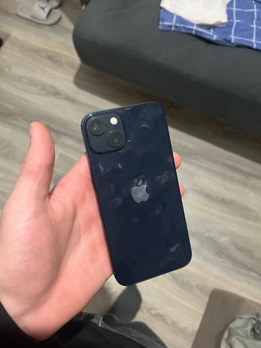 Продам айфон 13.  120к торг есть