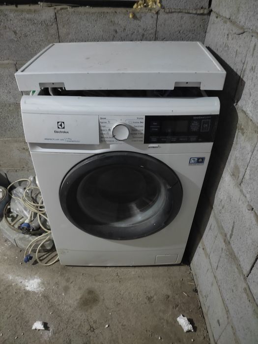 Продам Стиралку Електролюкс