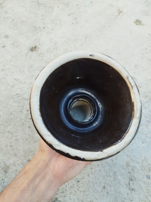 Elektriklar ishlatadigan izolyatorlar