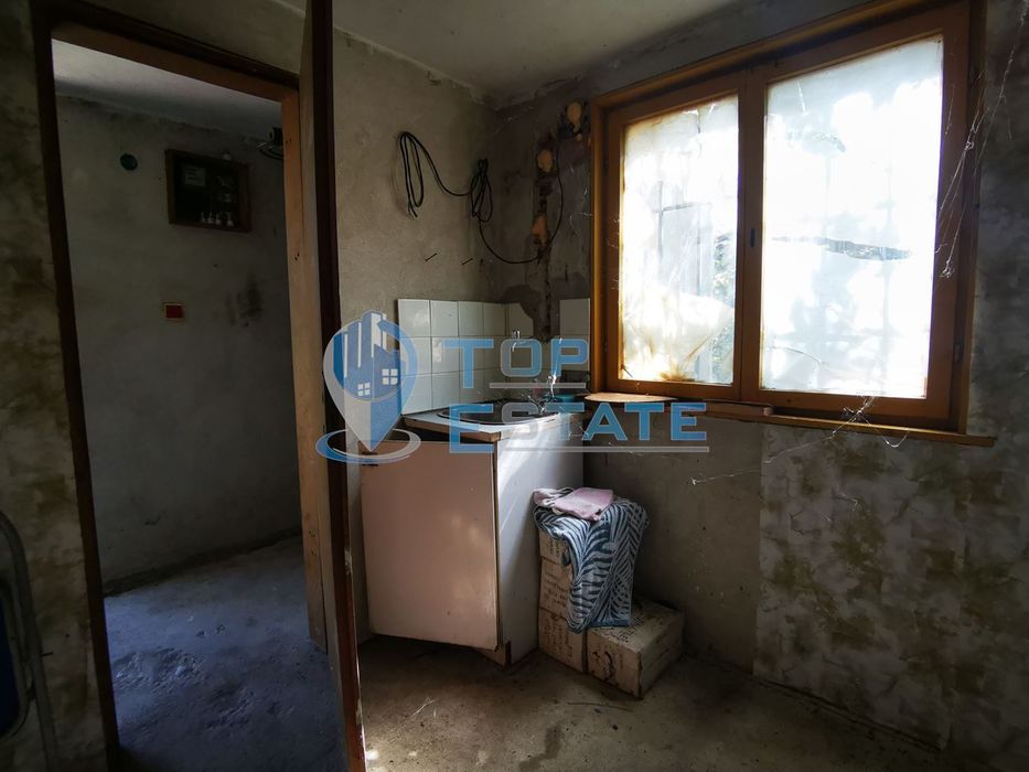 Двуетажна вила с панорамна гледка в село Арбанаси, област Велико Търн