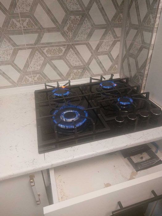 2 xonali 42 m² kvartira sotiladi, Xanobod avenyusi, metro yaqin