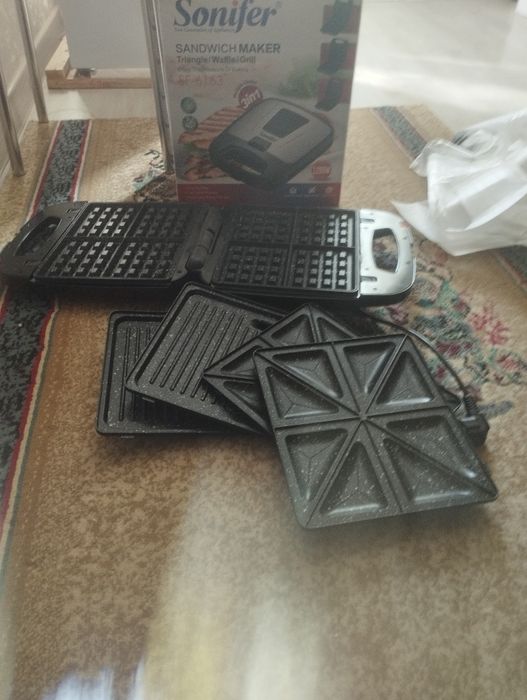 Sandwich maker 3in1  Toaster