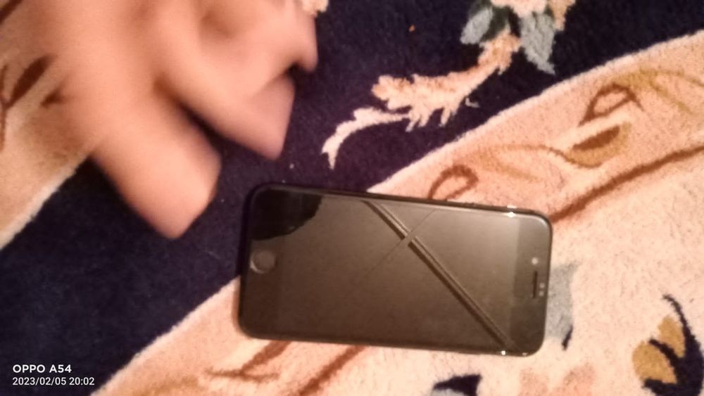 Iphone se продаю