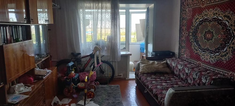 Продаётся 3 комнатная  квартира