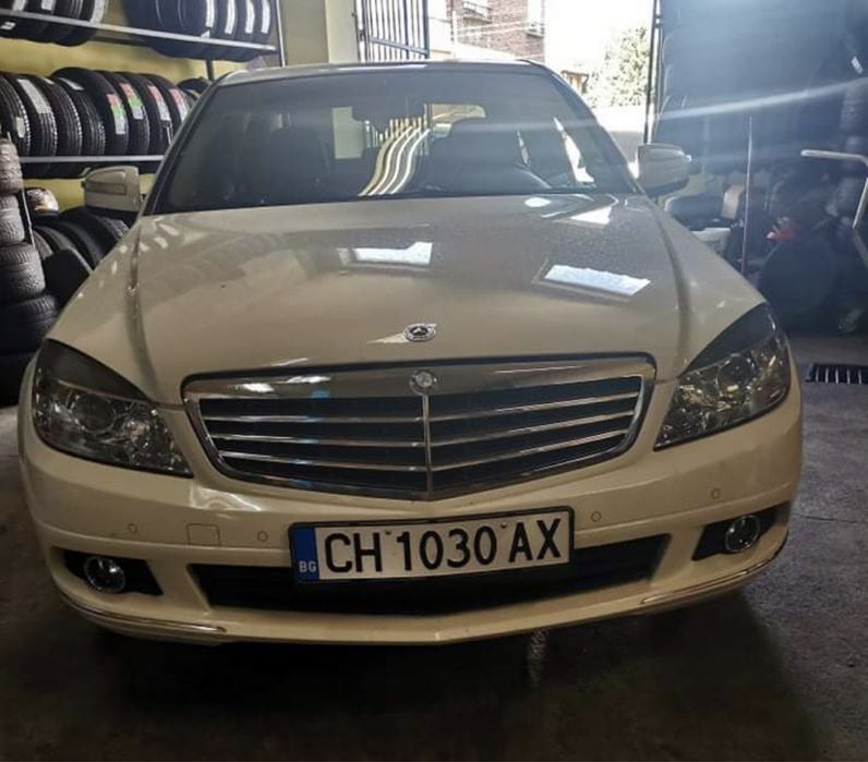 Решетка за Mercedes C Class W204 07-14 Diamond Grille