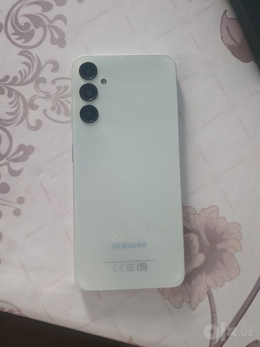 Продам телефон Samsung A05s