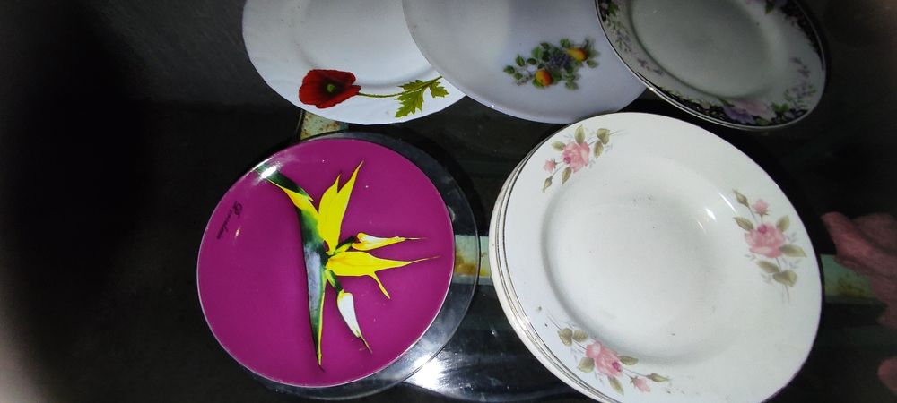 Тарелки большие, блюда