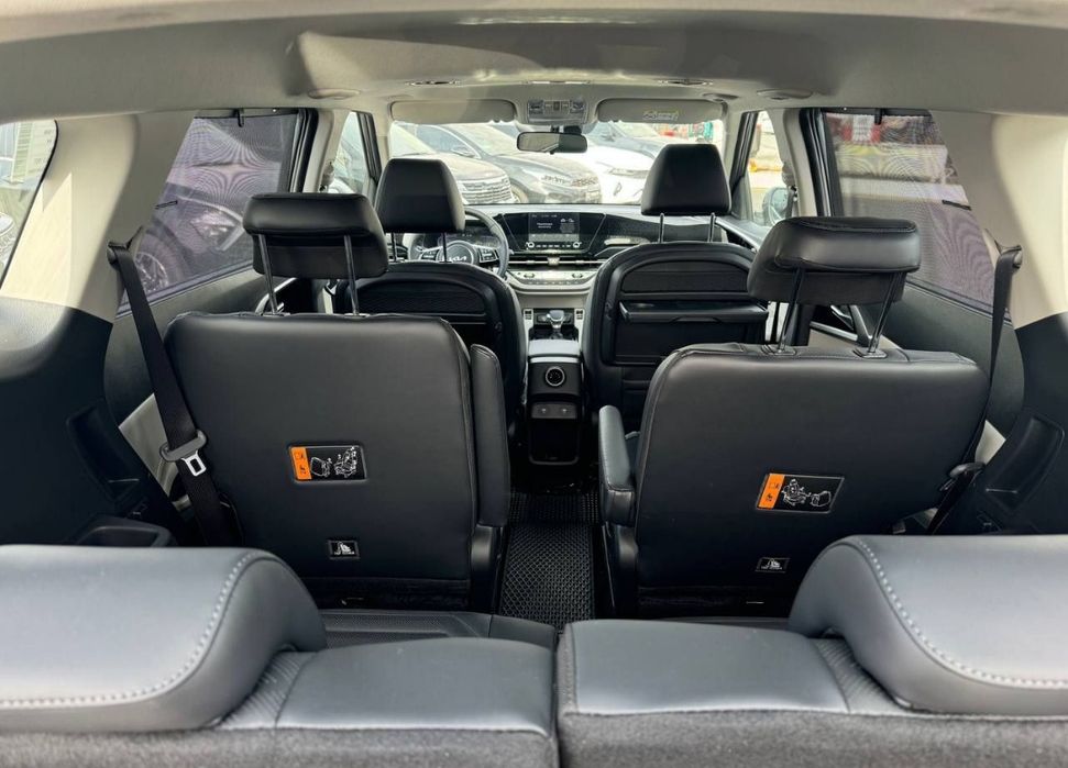 Продам автомобиль KIA CARENS