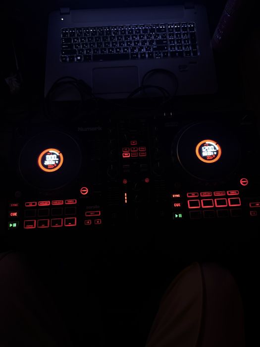 Обменяю Dj контролер