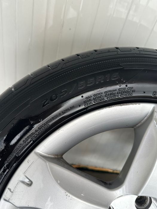 Алуминиеви джанти за Дачия  с летни гуми Hankook 205/55R16