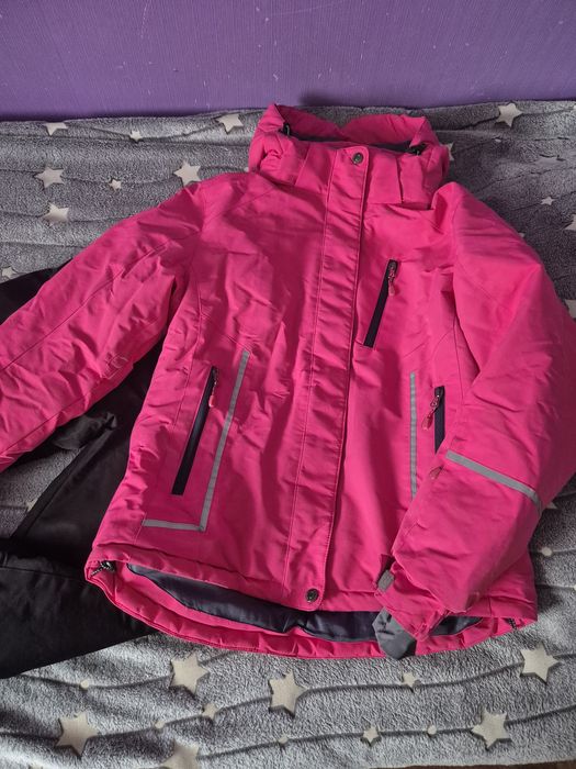 Костюм горнолыжный