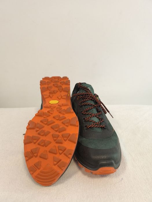 Adidași high colorado