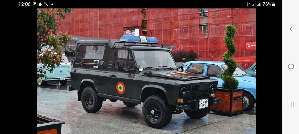 Vând ARO 243 de armată