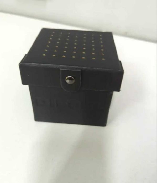 Продам стильные часы  Diesel