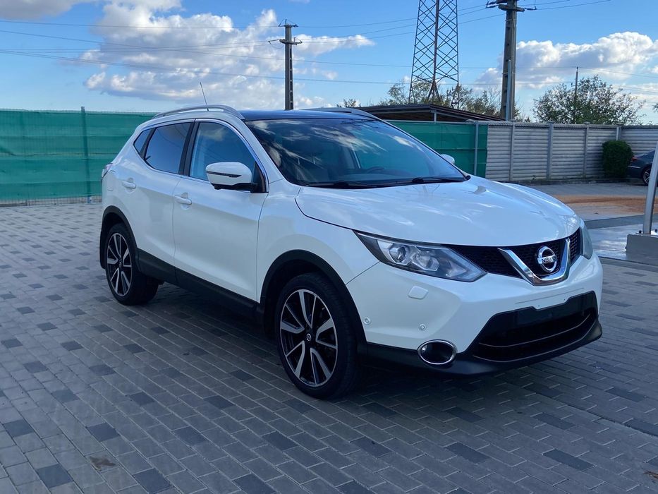 Nissan Qashqai Tekna Panoramic 2016 full