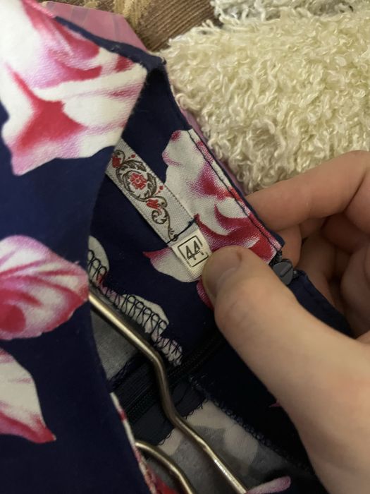 Продам платье  хорошое на девочку