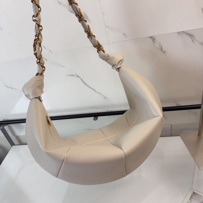 YSL естествена кожа