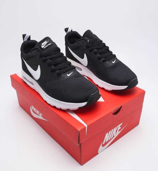 Кроссовки  спортивные Nike