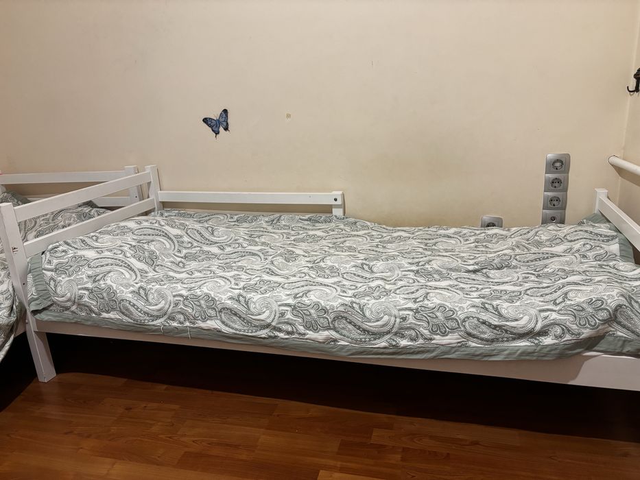 Кровать белая массив дерево