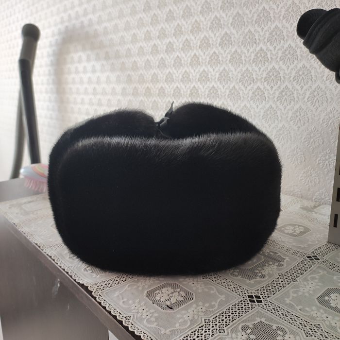 продается новая  мужская норковая ушанка