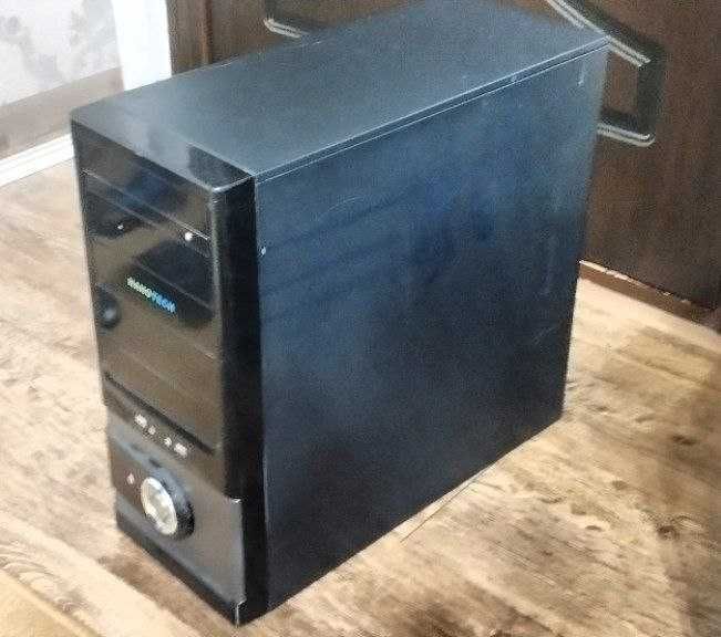 Продаётся рабочий компьютер, подойдёт для учёбы и работы, для игр