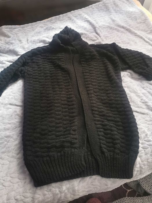 Жилетки ръчно плетиво